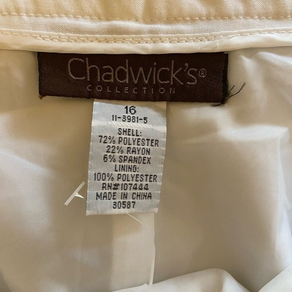Chadwicks White Capri with side zip Size 16 - Picture 3 of 3